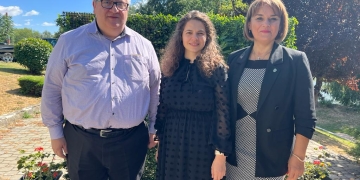 PREMIERĂ!  Prima femeie din cultul penticostal cu doctorat în teologie  este la Universitatea „Aurel Vlaicu” din Arad