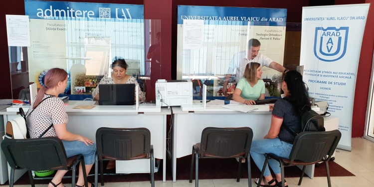 Au început înscrierile la Universitatea „Aurel Vlaicu” din Arad!