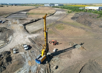 Se lucrează de zor la noul drum care va lega Timișoara de A1, prin Sânandrei