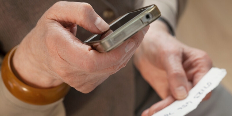 Număr de telefon special. Poți suna și afla unde se poate vaccina anti-Covid în județ