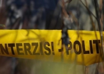 Un paznic de vânătoarea a fost găsit împușcat în propria mașină