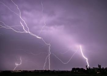 După caniculă vin vijeliile! Cod Portocaliu de furturni