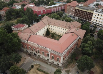 Începe proiectarea pentru reabilitarea Castelului Huniade