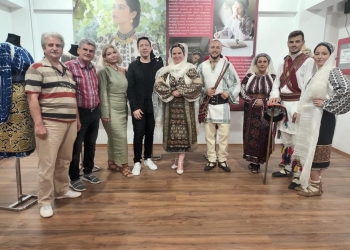 Expoziție de costume tradiționale din Muntenia la Muzeul Satului Bănățean