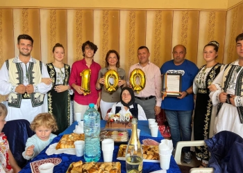 Un secol de viață! O locuitoare a comunei Nițchidorf a fost sărbătorită de întreaga comunitate