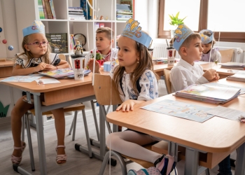 Școala „Episcop Ioan Mețianu” din Arad și-a deschis porțile pentru prima generație de elevi