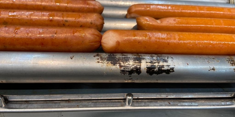 Zonele de panificație din trei mari magazine din Timișoara, închise de OPC