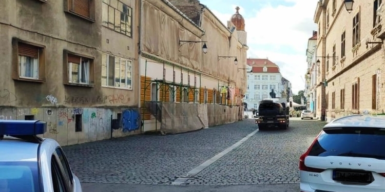 „Recoltă bogată” a Poliției Locală Timișoara! Zeci de mașini ridicate din zona pietonală