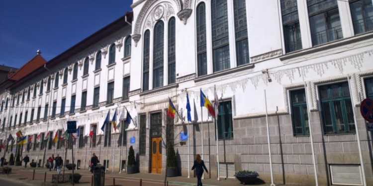 Primăria Timișoara a câștigat în instanță împotriva deciziei de suspendare a organigramei în vigoare