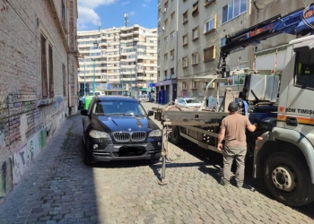 Atenție! Se ridică mașinile parcate în zona pietonală