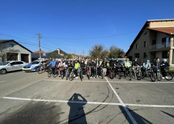 Făgetul a pedalat și a reciclat! Acțiune organizată de Săptămâna Europeană a Sportului
