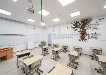 TIMIȘ: O școală de la sat, mult peste cele de la oraș! Copiii din Mănăștiur au o unitate de învățământ cum toate ar trebui să fie