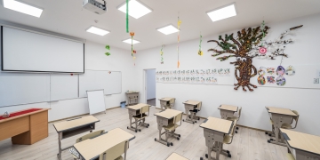 TIMIȘ: O școală de la sat, mult peste cele de la oraș! Copiii din Mănăștiur au o unitate de învățământ cum toate ar trebui să fie