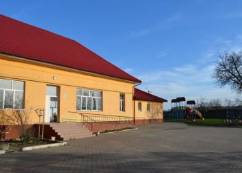 VIDEO Fără cretă și burete! Table inteligente și în școlile din satele din Timiș! Remetea Mare și Beba Veche sunt un exemplu