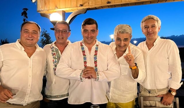 Robert Turcescu acuză Societatea Timișoara de extremism! Acesta a reacționat după retragerea unui premiu acordat de Societatea Timișoara: „Noaptea minții!”