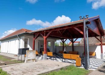 Capela din Cărpiniș a fost refăcută cu bani din bugetul local