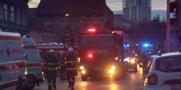 Biserică evacuată din cauza unei miros înțepător. Plan Roșu activat în Piața Traian