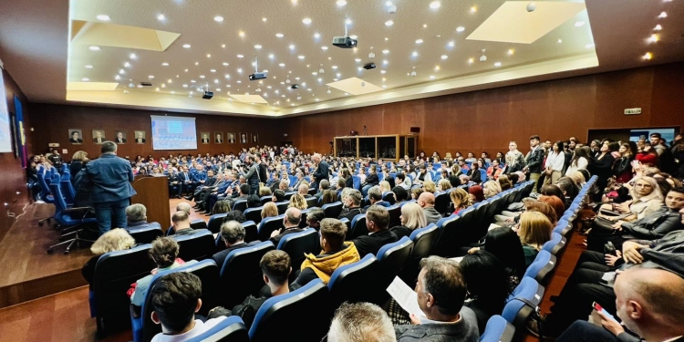 Universitatea „Aurel Vlaicu” din Arad a dat startul noului an academic!