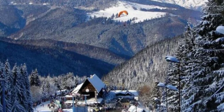 Minivacanta de iarnă vine cu sejururi scumpe