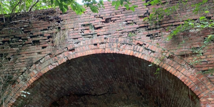 Atenție, șoferi! Podul de la Tapia, închis circulației pentru că este prea degradat