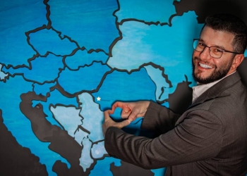 Consilierul județean USR Timiș, Raul Olajos, se pregătește să „sară gardu`” la PNL! „Spune Nu! traseismului politic!”