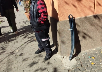 A fugit, dar nu s-a putut ascunde de Poliția Locală din Timișoara! Un urmărit național a fost prins într-o stație STPT