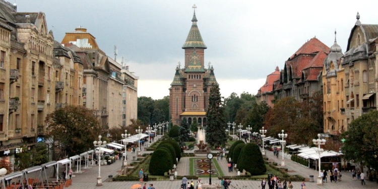 În Timișoara se fură ca în codru! O femeie a rămas fără acte și portofel, în amiaza mare, în centrul orașului