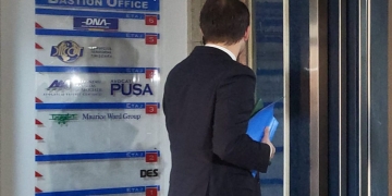 FOTO Viceprimarul Timișoarei, Ruben Lațcău, din nou la DNA!