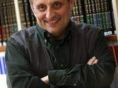 Scriitorul Daniel Vighi, fondator al Societății Timișoara și Ariergarda, precum și susținător al lui Dominic Fritz în campania electorală 2020, va primi distincția de Cetățean de Onoare al Timișoarei