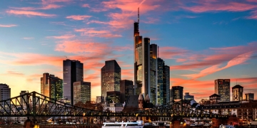 Poți alege un city break la Frankfurt! Ai zbor direct din Timișoara