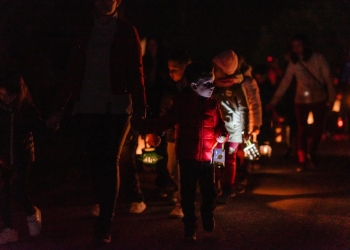 Sute de lampioane au „inundat” străzile din Nițchidorf!