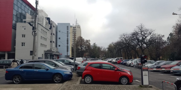 „Aceeași Mărie, cu altă pălărie”! Frații Cristescu pierd parcarea din spatele magazinului Bega! Primăria Timișoara a câștigat procesul, va încasa ea banii pe parcare