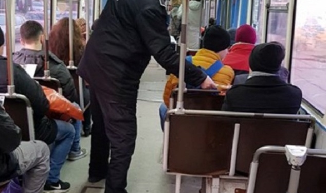 Atenție la hoții de buzunare, mai ales în perioada următoare, foarte aglomerată!