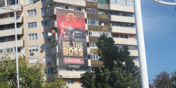 Sute de sancțiuni la Timișoara pentru publicitate stradală ilegală