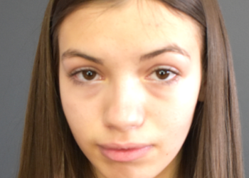 Dacă o vedeți, apelați 112! Adolescentă dispărută de acasă, în Timișoara