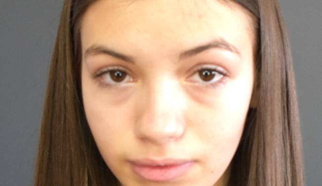 Dacă o vedeți, apelați 112! Adolescentă dispărută de acasă, în Timișoara