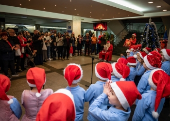 Moș Crăciun a ajuns mai devreme la Universitatea „Aurel Vlaicu” din Arad