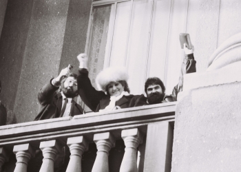 𝟐𝟎 𝐝𝐞𝐜𝐞𝐦𝐛𝐫𝐢𝐞 𝟏𝟗𝟖𝟗 – 𝐓𝐢𝐦𝐢𝐬̦𝐨𝐚𝐫𝐚 𝐚 𝐟𝐨𝐬𝐭 𝐩𝐫𝐨𝐜𝐥𝐚𝐦𝐚𝐭 𝐩𝐫𝐢𝐦𝐮𝐥 𝐨𝐫𝐚𝐬̦ 𝐥𝐢𝐛𝐞𝐫 𝐚𝐥 𝐑𝐨𝐦𝐚̂𝐧𝐢𝐞𝐢