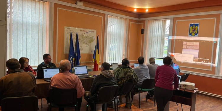 Cursuri gratuite de calculator, în Țara Făgetului. Peste 100 de persoane au fost deja instruite