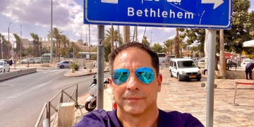 Timișoreanul Dan Negru: Sărbătoarea acestor zile nu e despre Moș Crăciun, ci despre nașterea unui copil care atunci când a crescut a biruit lumea