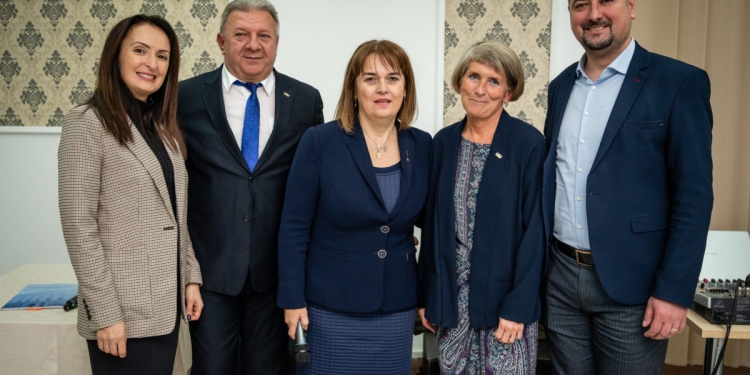 Gala Excelenței la Universitatea „Aurel Vlaicu” din Arad