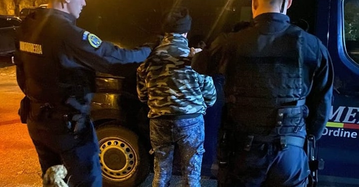 Bărbat urmărit național, prins de jandarmi în zona Gării de Nord