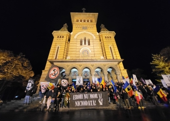 VIDEO „Azi în Timișoara, mâine-n toată țara!” Sute de participanți la Marșul Eroilor