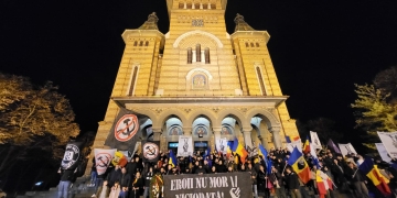 VIDEO „Azi în Timișoara, mâine-n toată țara!” Sute de participanți la Marșul Eroilor