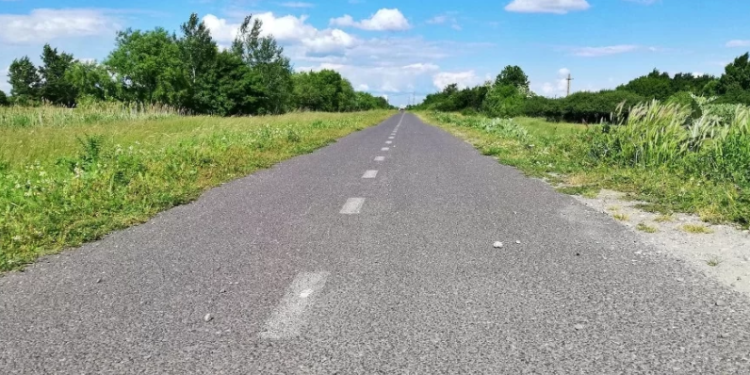 O nouă pistă de biciclete cu bani europeni, pe digul râului Timiș