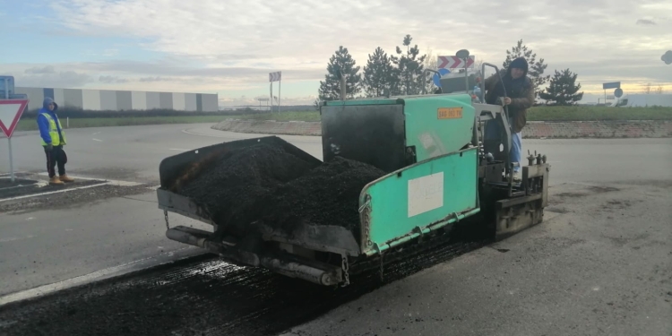 Drumarii din vestul țării profită de vremea frumoasă! Unde au făcut reparații