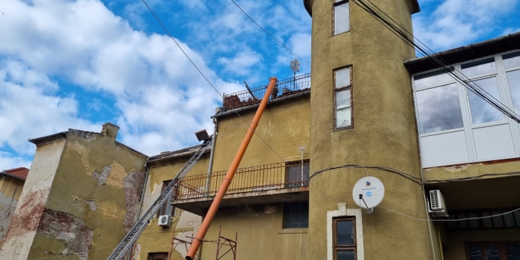 O clădire a Spitalului CFR Timișoara, veche de 100 de ani, în reparații