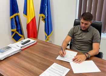 Corp nou și bazin de înot la școala din comuna Șag