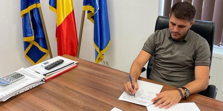 Corp nou și bazin de înot la școala din comuna Șag