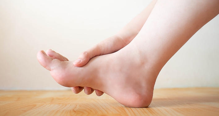 Analize gratuite la un spital din Timișoara pentru descoperirea unei boli care provoacă dureri de picioare în mers